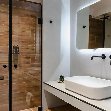 Boutique Experience Evia